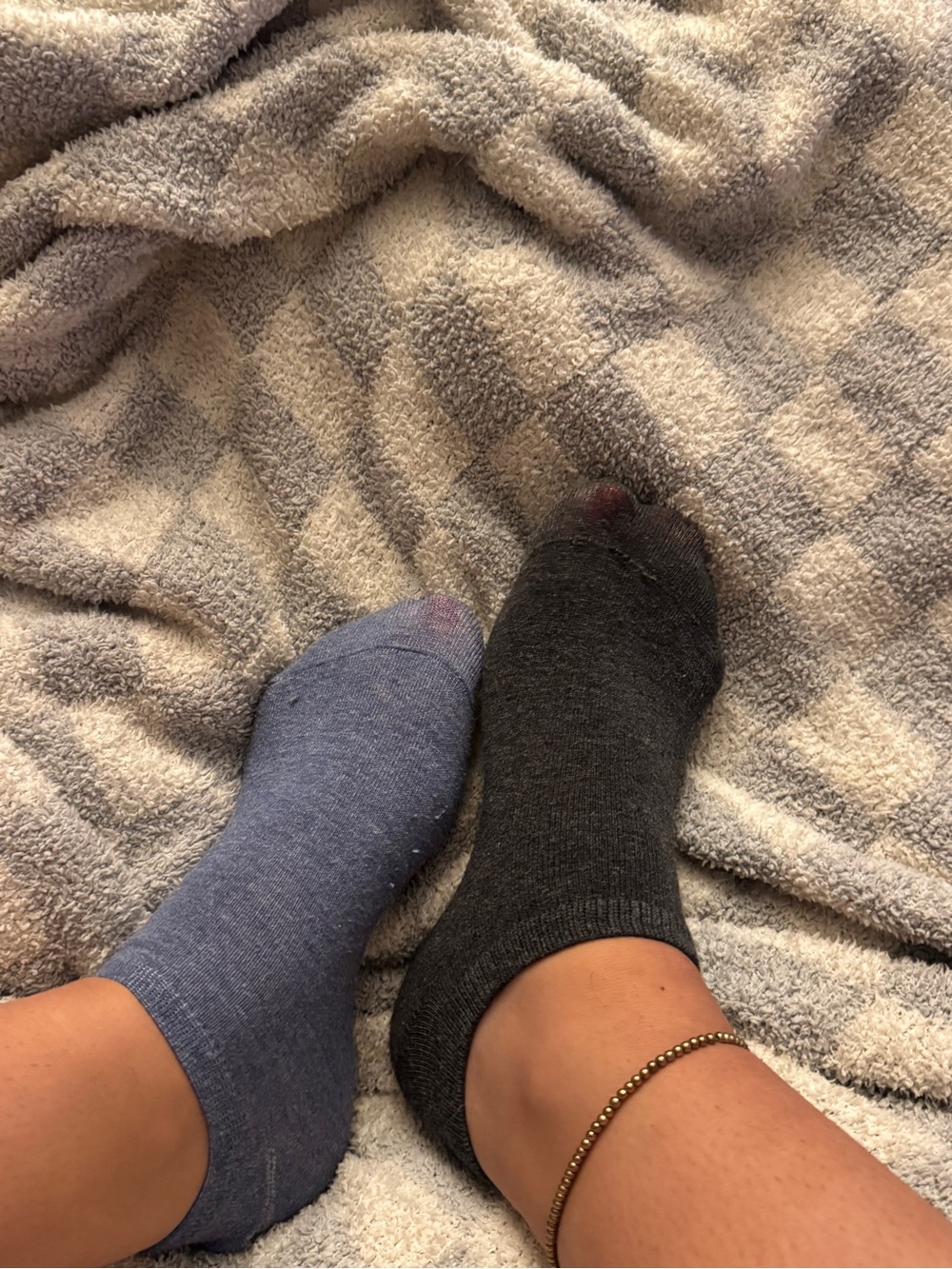 women’s worn mix match socks